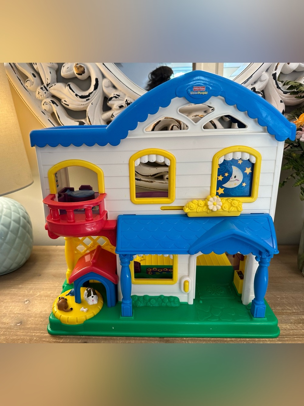 2006 Fisher-Price Little People Busy Day Doll House Play Set